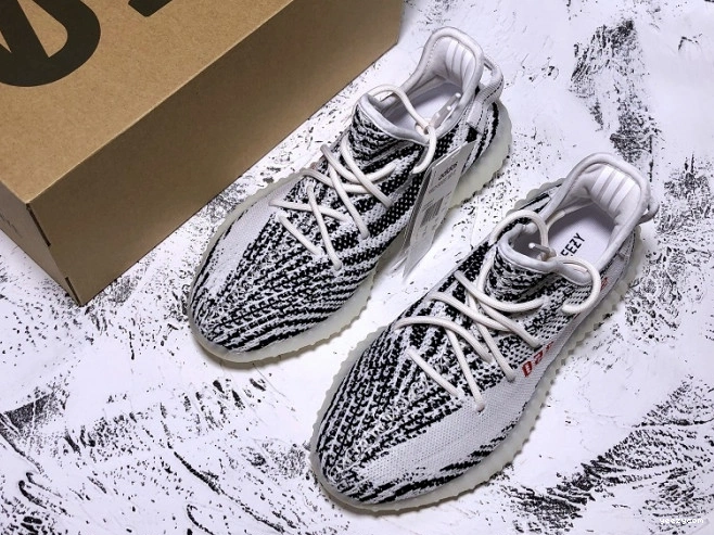 Yeezy CP9654 Black V2 White Boost Adidas 350 Zebra 0710
